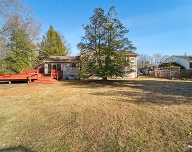 324 Brook - Photo Thumbnail 44