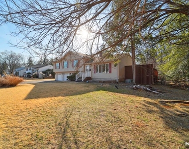 324 Brook - Photo Thumbnail 40