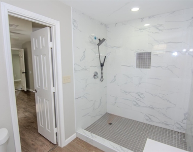 3119 Earl Street - Photo Thumbnail 8