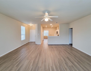 19338 Harvest Stream Way - Photo Thumbnail 8
