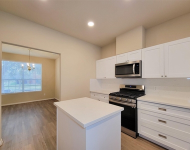 19338 Harvest Stream Way - Photo Thumbnail 13
