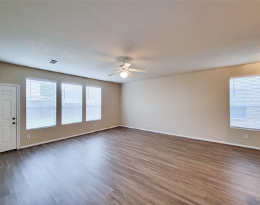 19338 Harvest Stream Way - Photo Thumbnail 10