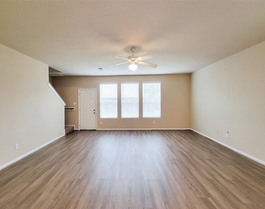 19338 Harvest Stream Way - Photo Thumbnail 11