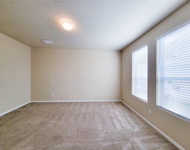 19338 Harvest Stream Way - Photo Thumbnail 24