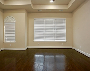 4009 Lillian Street - Photo Thumbnail 9