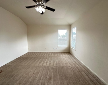 14611 Becurtesy Court - Photo Thumbnail 8