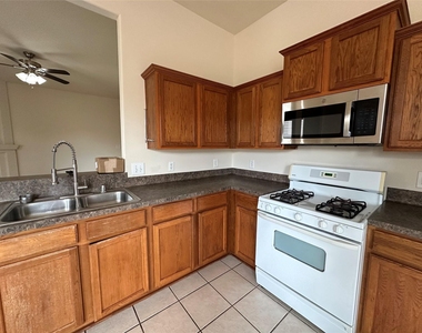 14611 Becurtesy Court - Photo Thumbnail 5