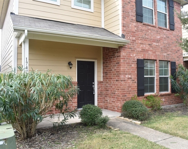 1747 Nichole Woods Drive - Photo Thumbnail 2