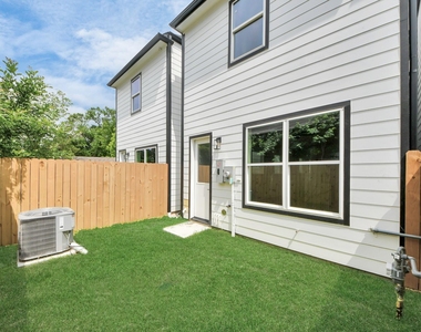 5029 Broom Street - Photo Thumbnail 18