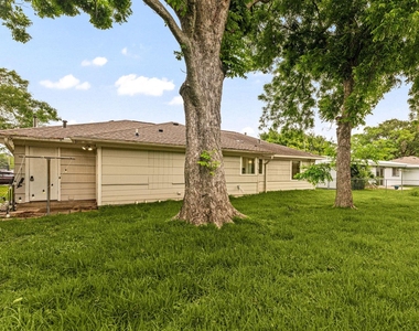 5127 Maple Street - Photo Thumbnail 19