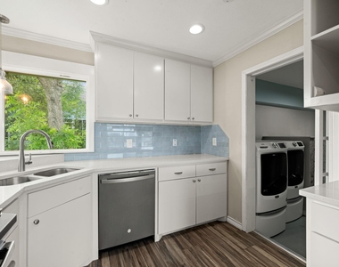 5127 Maple Street - Photo Thumbnail 3
