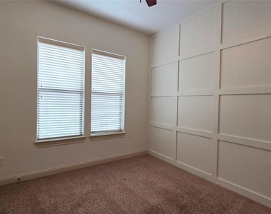 5321 Inker Street - Photo Thumbnail 11