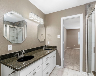 19 Shimmer Pond Place - Photo Thumbnail 23