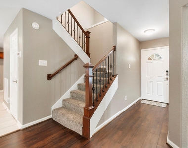 19 Shimmer Pond Place - Photo Thumbnail 19