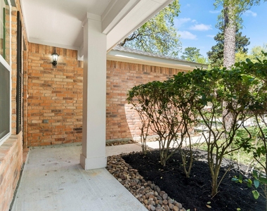 19 Shimmer Pond Place - Photo Thumbnail 5