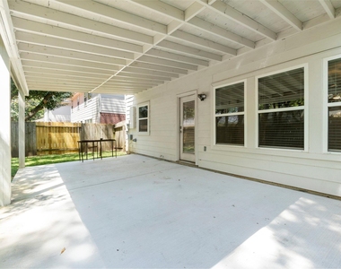 19 Shimmer Pond Place - Photo Thumbnail 32