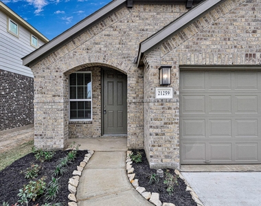 21259 Shore Bluff Drive - Photo Thumbnail 1