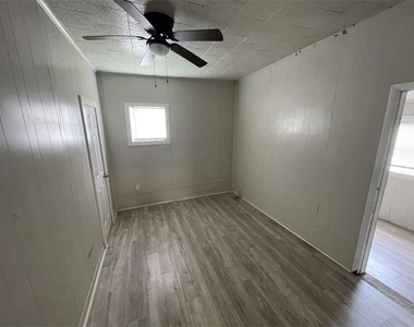 501 14th Street - Photo Thumbnail 7