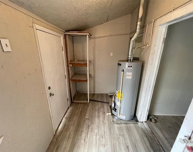 501 14th Street - Photo Thumbnail 13