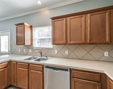 8726 Old Maple Lane - Photo Thumbnail 12
