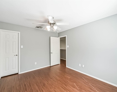 8726 Old Maple Lane - Photo Thumbnail 29