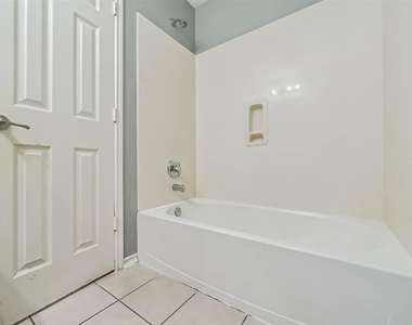 8726 Old Maple Lane - Photo Thumbnail 31