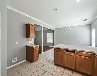 8726 Old Maple Lane - Photo Thumbnail 13