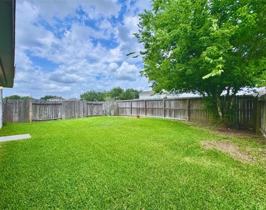13327 Belvedere Park Court - Photo Thumbnail 28