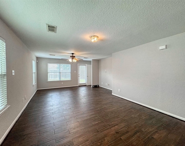 13327 Belvedere Park Court - Photo Thumbnail 16