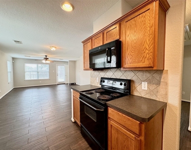 13327 Belvedere Park Court - Photo Thumbnail 15