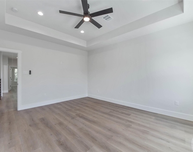 9309 Jutland Road - Photo Thumbnail 12
