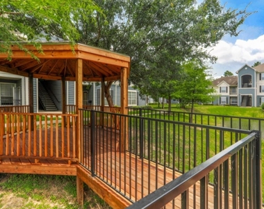 17111 Hafer Road - Photo Thumbnail 12