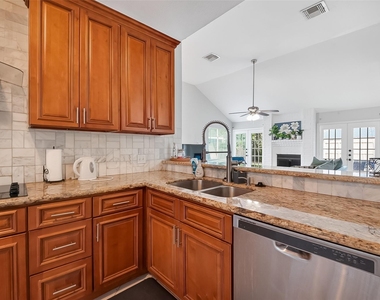 12727 Ashford Knoll Drive - Photo Thumbnail 18