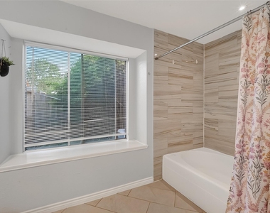12727 Ashford Knoll Drive - Photo Thumbnail 34