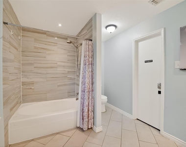 12727 Ashford Knoll Drive - Photo Thumbnail 31