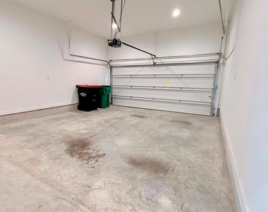 1539 Crystal Stream Drive - Photo Thumbnail 34