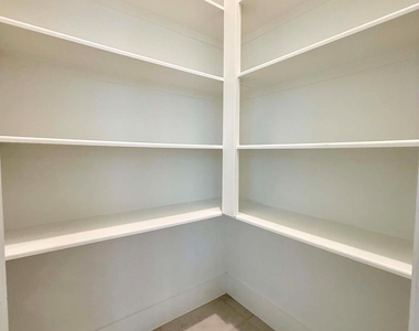 1539 Crystal Stream Drive - Photo Thumbnail 11