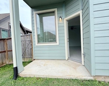 1539 Crystal Stream Drive - Photo Thumbnail 30