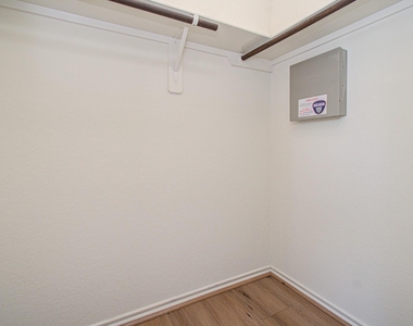 13822 Roman Ridge Lane - Photo Thumbnail 22