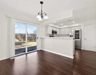 1507 Windys Way - Photo Thumbnail 10
