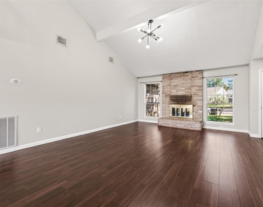 1507 Windys Way - Photo Thumbnail 5