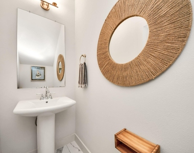 9448 Kerrwood Lane - Photo Thumbnail 5