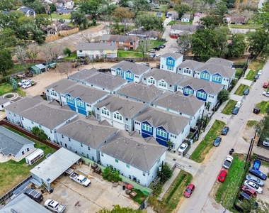 9448 Kerrwood Lane - Photo Thumbnail 2