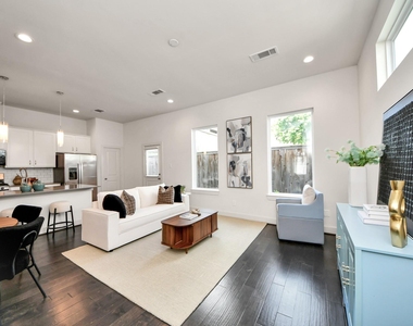 9448 Kerrwood Lane - Photo Thumbnail 7