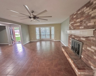 17502 Cassina Drive - Photo Thumbnail 13
