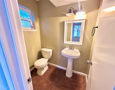 17502 Cassina Drive - Photo Thumbnail 31