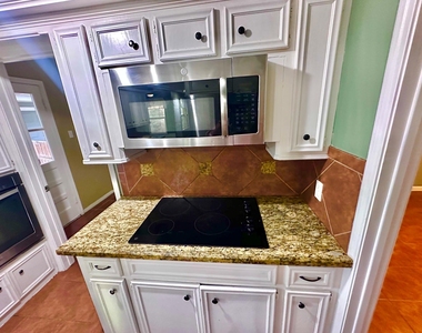 17502 Cassina Drive - Photo Thumbnail 15