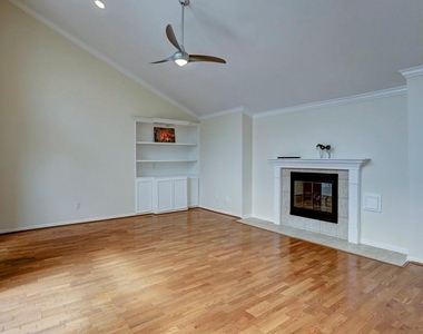 13819 Starhill Court - Photo Thumbnail 12