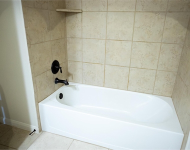 7635 Daisy Port Lane - Photo Thumbnail 13