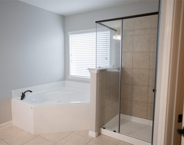 7635 Daisy Port Lane - Photo Thumbnail 7